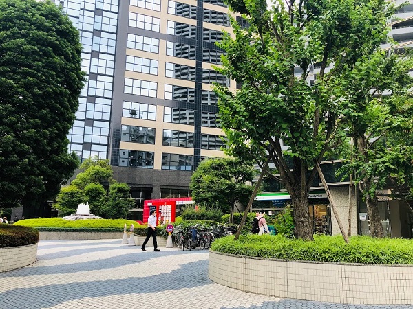 アクセス